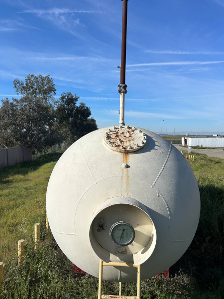 6000 gallon propane tank
